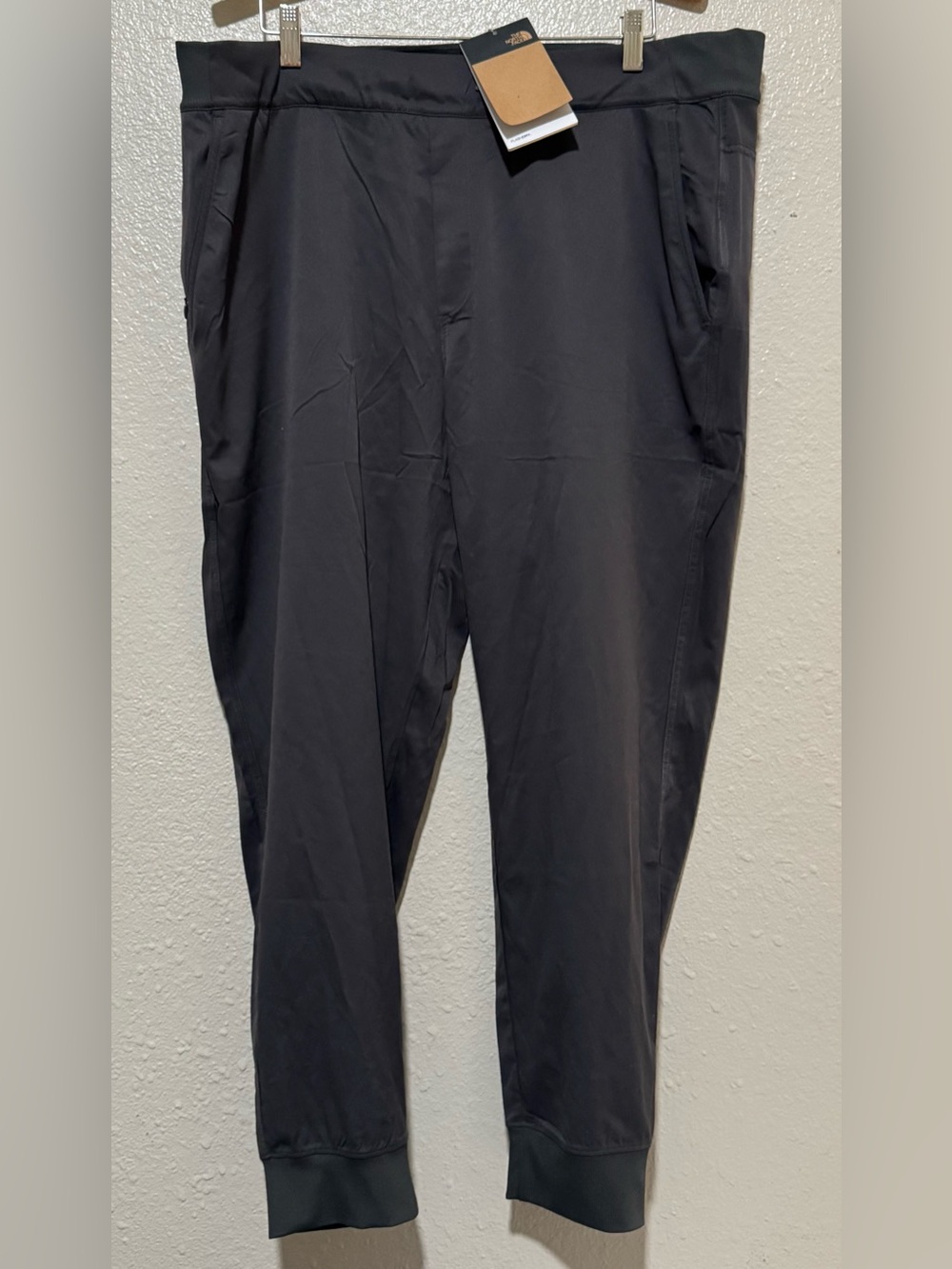 NWT The North Face Aphrodite 2.0 Women’s Sz.2XL Grey Drawstring Joggers Outdoor